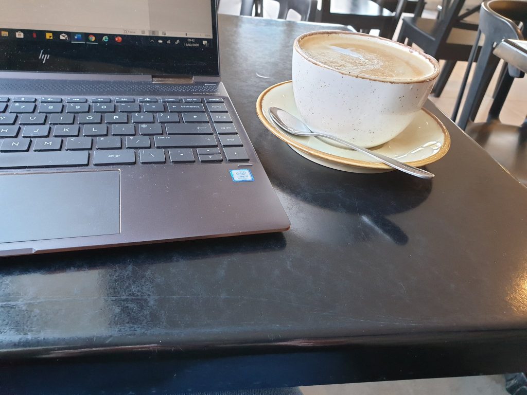 Day of writing ahead so headed to a local independent coffee shop for a change of scenery #InternalComms #ConsultantLife @helendeverell